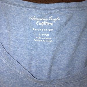 Cute long sleeve American eagle top